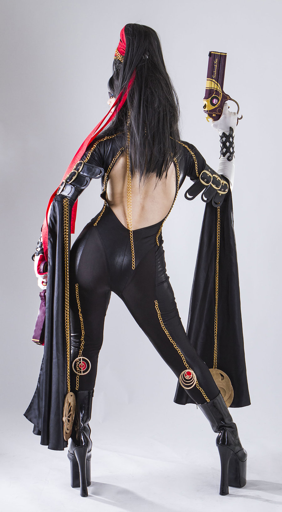 bayonetta_back_by_argeneva-d5adtv5.jpg