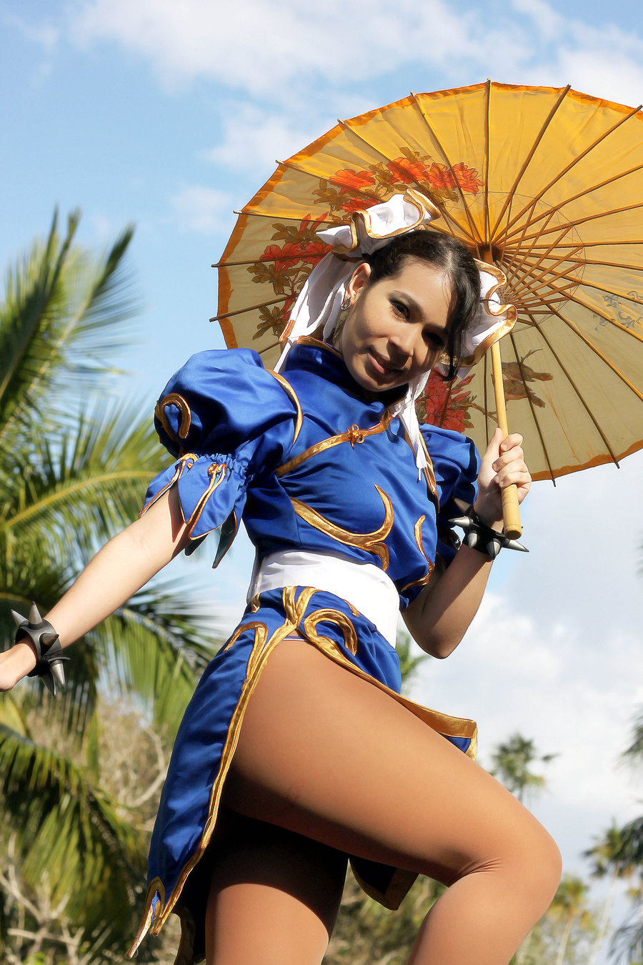 chun_li_cosplay_by_carolinaangulo-d66gjj2.jpg