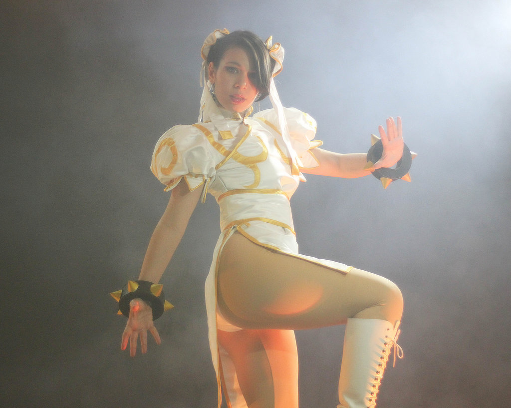 chun_li_white_by_carolinaangulo-d6lo8vg.jpg