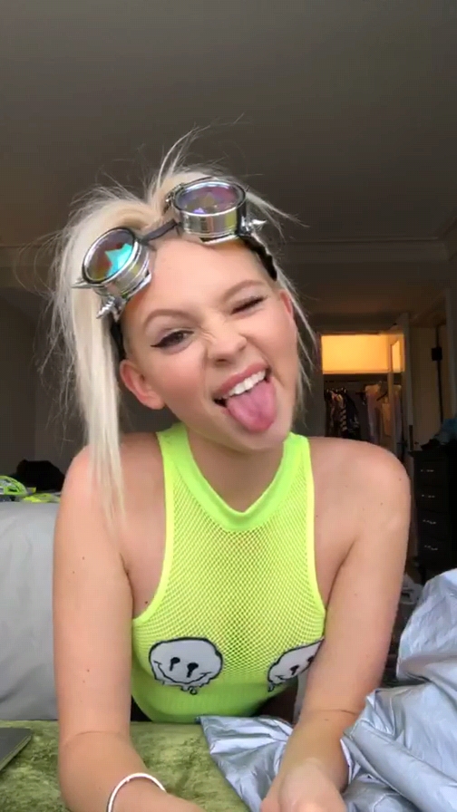 Jordyn-Jones_-Personal-Pics-18.jpg