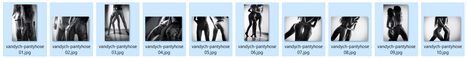 Pantyhose-min.png