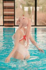 16_Alina_Becker_Zero_Two_16.jpg