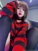 Black and Red Sweater 00001.jpg