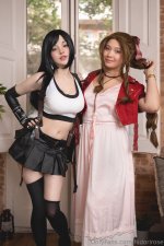 Tifa and Aerith collab 5.jpg